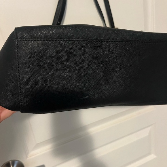 Tory Burch Saffiano Leather large tote ✨ - Picture 7 of 8